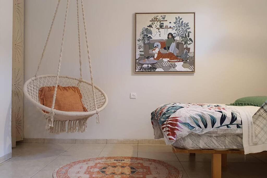 Appartamento נקודת חן Shadmot Devora Esterno foto